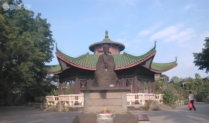 海瑞墓-海瑞雕像